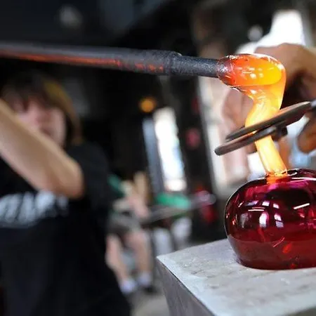 De Charme Avec Terrasse Privee, Jardin Partage Apartment